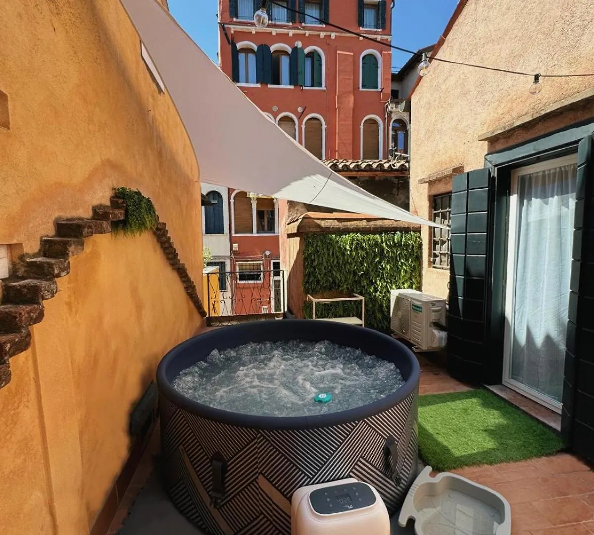 Suite Rava - San Marco With Pool Venedik